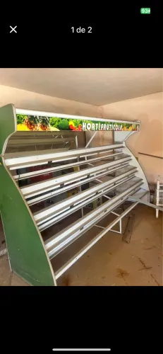 Bancada para hortifruti acompanha as caixas 