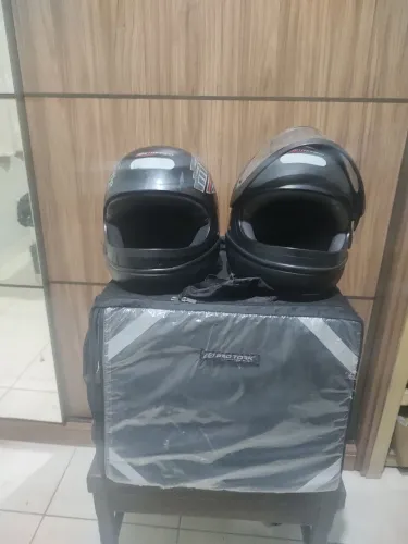 Bag + Capacetes 