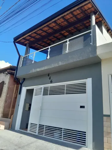 Casa para venda tem 360 metros quadrados com 4 quartos em Centro - Mairinque - São Paulo