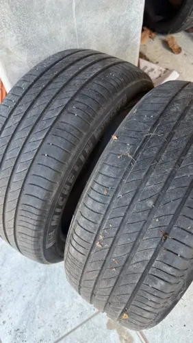 2 PNEUS SEMINOVOS ARO 17 MICHELIN