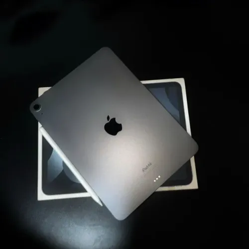 iPad Air 5ª Geração (M1) + Apple Pencil 2ª Geração - Excelente Estado