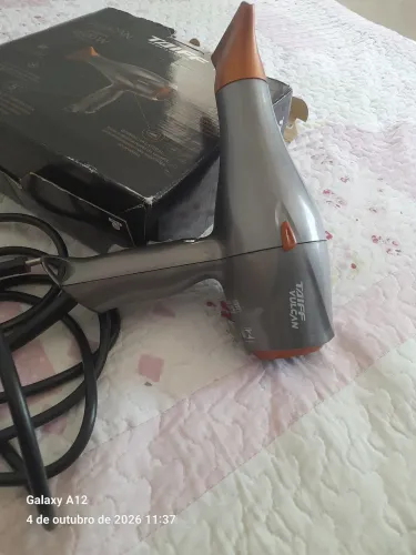 Vendo um secador taiff profissional vulcan+potente2500w
