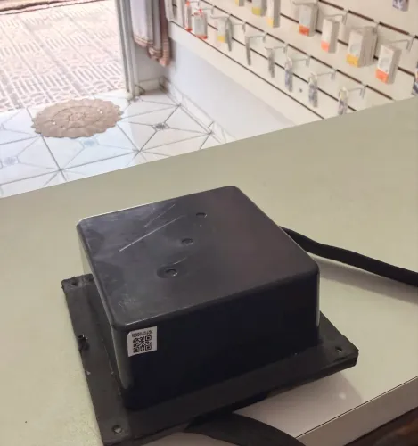 Vendo Bateria semi nova da caixa Partybox 310