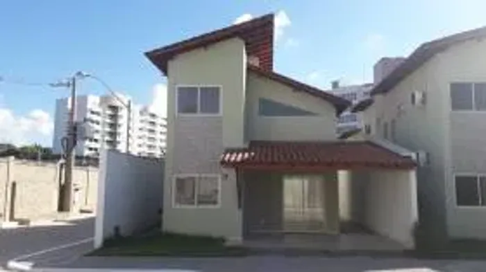 Excelente Casa/Condomínio a venda em TERESINA
