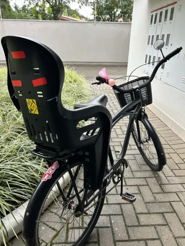 BICICLETA COM CADEIRINHA-EXCELENTE ESTADO 