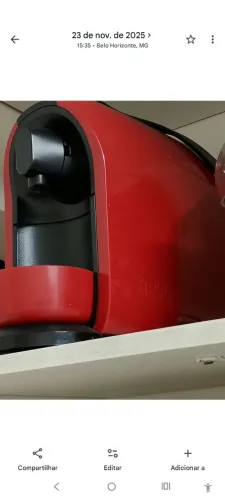 Cafeteira três corações vermelha 