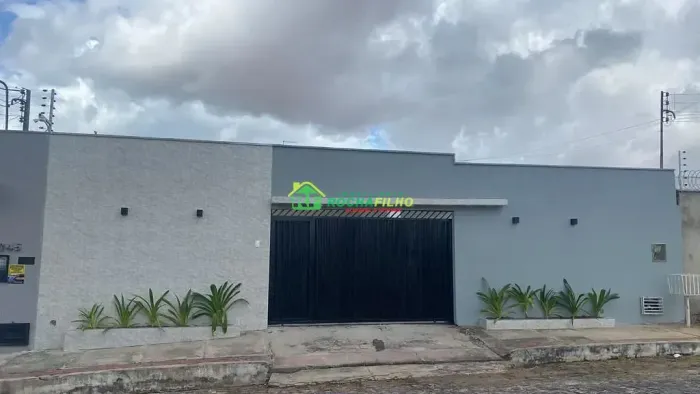 Casa com 4 dormitórios à venda. 160 m² por 680000,00 - Gurupi - Teresina/PI