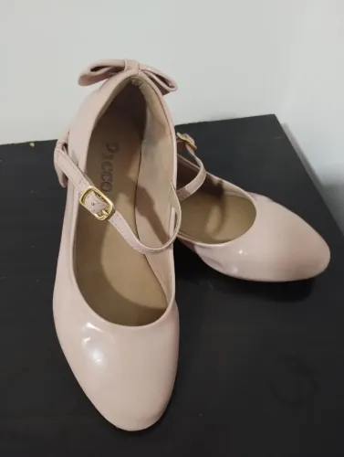 Sapatinho rosa nude