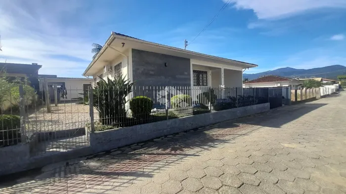 Casa com 4 quartos/dormitórios no bairro Sul do Rio, em Santo Amaro da Imperatriz- SC