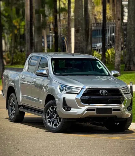 Toyota Hilux CD SRX 4X4 2.8 TDI 16V Diesel Aut. 2022