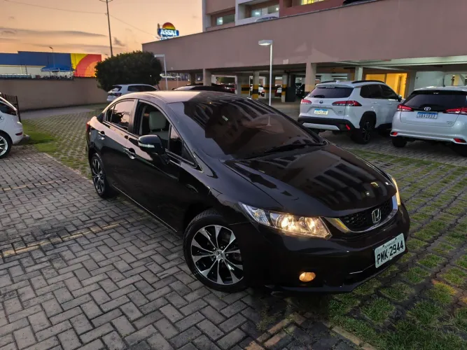 Honda Civic Sedan LXR 2.0 Flexone 16V Aut. 4P 2016
