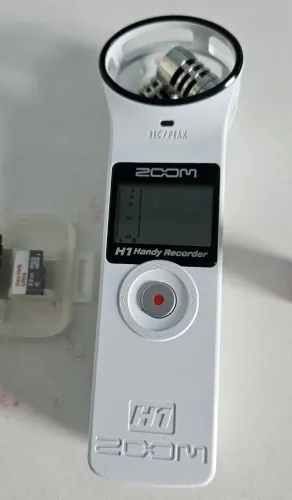 Gravador ZOOM mod. H1 Hand Recorder Stereo ótimo para captura em mesa de som