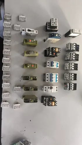 PEÇAS ELÉTRICAS <br>PEÇAS ELÉTRICAS INDUST<br>PEÇAS ELÉTRICAS INDUST