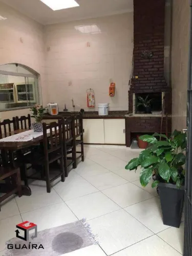 Sobrado à venda 3 quartos 1 suíte 3 vagas Santa Terezinha - São Bernardo do Campo - SP