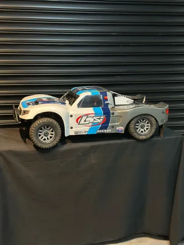 Automodelo Losi 5ive 2.0 1/5 semi novo