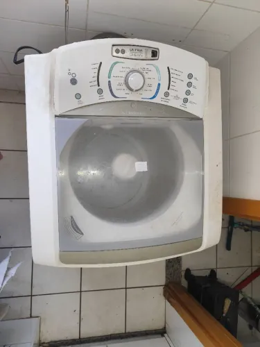 Máquina de lavar Eletrolux 15 kg