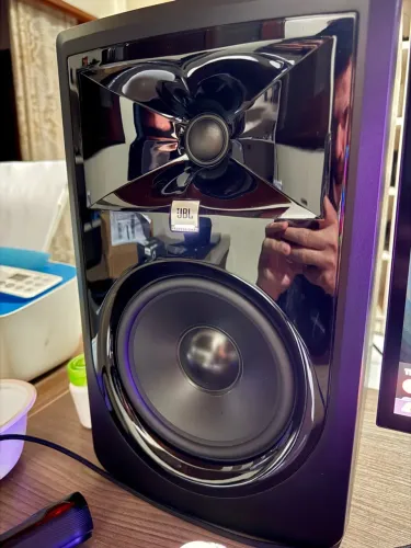 Caixa de som Monitor de áudio JBL 306p mkII