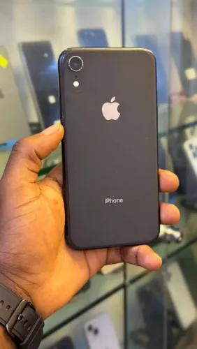 iPhone XR preto -128