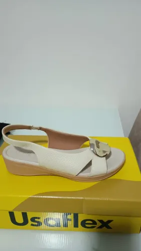Vendo sandália Usaflex, número 35 usada só uma vez!! 