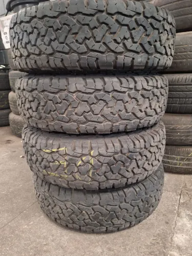 4 rodas com 4 pneus 175/80/14 2.200