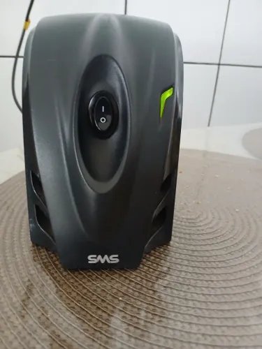 ESTABILIZOR SMS 300 watts bivolt