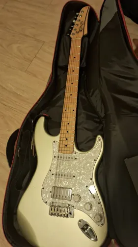 Guitarra Seizi Katana Musashi HSS com bag