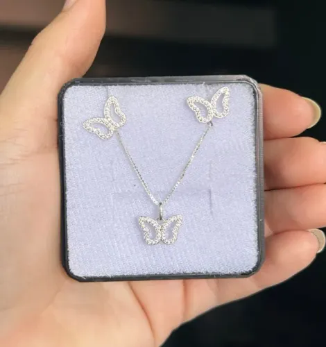 Conjunto Borboleta em Prata Cravejado com Zircônias