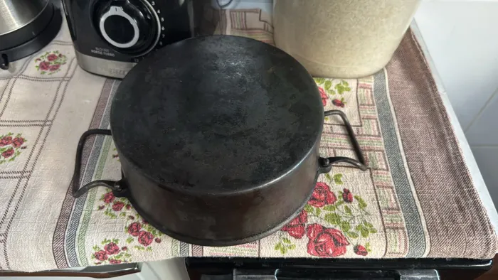 Panela de ferro duas alças