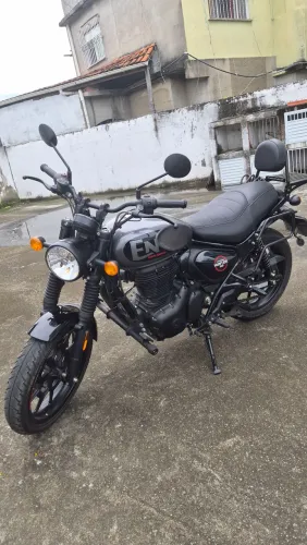 Hunter impecável pronta para viajar e excelente para o dia dia.