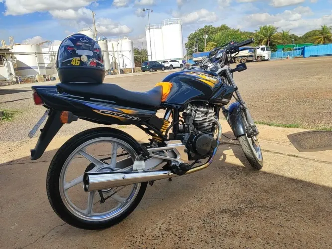 CBX 200 Strada