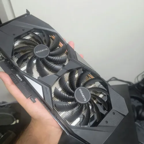 Placa de Vídeo RTX 2060 6GB GDDR6 Gigabyte 