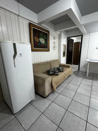 Aluga-se apartamento SEM taxa de condomínio Mobiliado (para Uma Pessoa) perto da UNESC