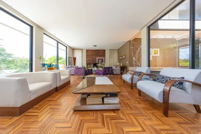 Casa luxuosa em condomínio com 605.29 m², 4 quartos sendo 4 suítes à venda no bairro Campo