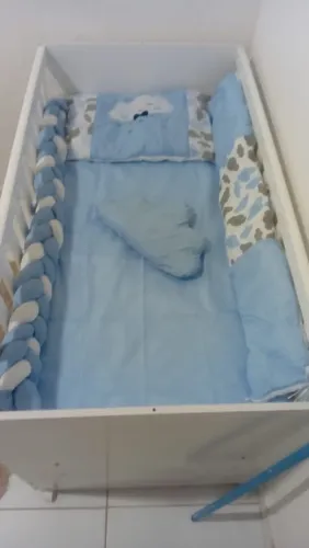 Berço de bebê ou cama de bebê