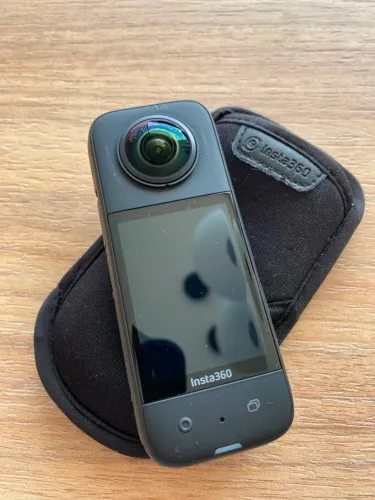 Insta360 X3 5.7k Câmera De Ação 360° Preto Cinsaaq/b (Usado)