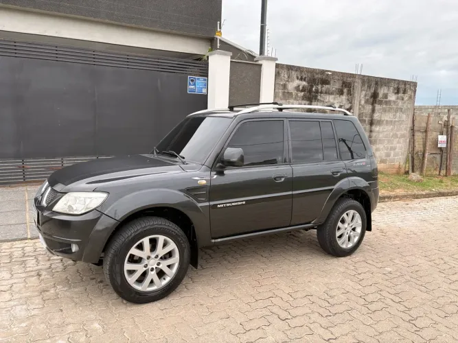 Mitsubishi Pajero TR4 2.0/ 2.0 Flex 16V 4X4 Aut. 2010