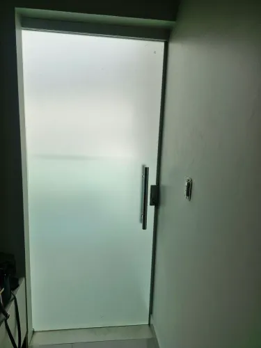 Porta de correr de vidro temperado
