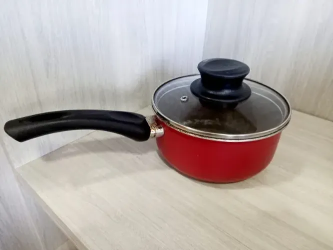 Panela tramontina com tampa de vidro - diâmetro 17,5 cm