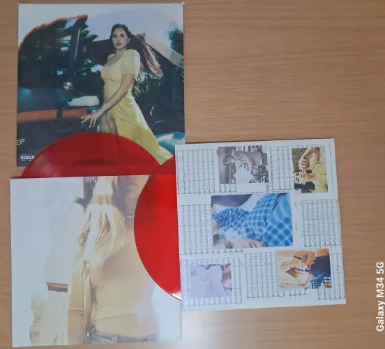 Vinil duplo LANA DEL REY - BLUE BANISTERS LIMITED EDITION RED TRANSPARENT