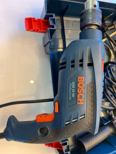 Furadeira Bosch GSB 16RE impacto 