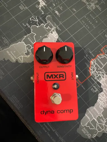 Pedal de Guitarra MXR Dyna Comp