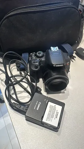 Máquina fotográfica Cnon T5i