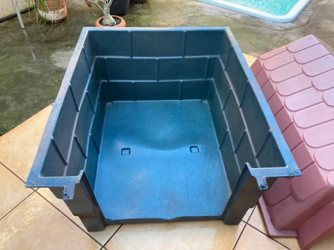 Casa de plástico gigante para cachorros