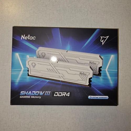 LACRADA - Memória RAM Netac Shadow III DDR4 16GB (2x8GB) 3200MHz CL16<br><br>Preço: R$ 650,00
