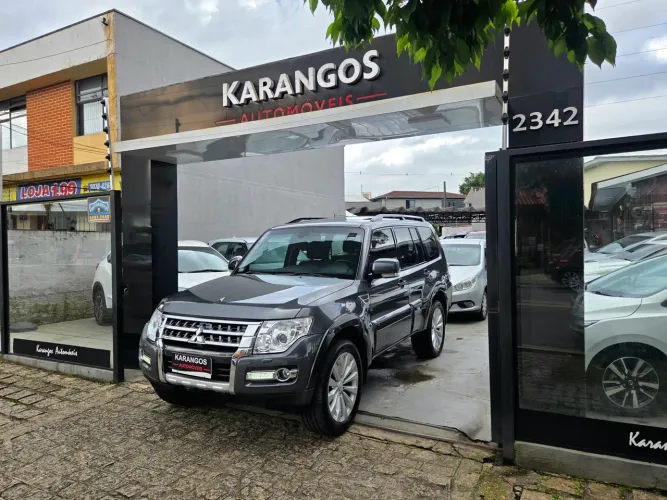 Mitsubishi Pajero HPE Full 3.2 4X4 T.i.dies. 5P AUT 2016