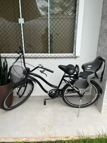 Bicicleta Retrô com cadeirinha infantil