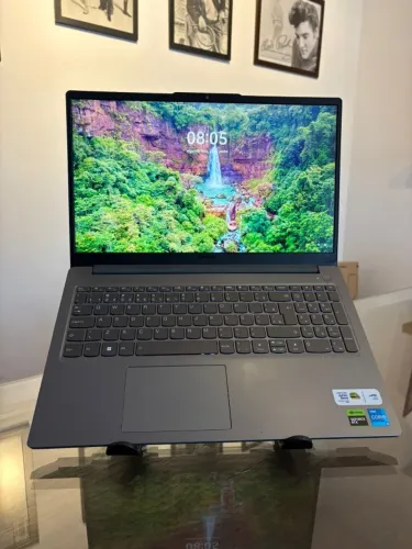Lenovo LOQ-e Intel Core i5-12450HX 16GB 512GB SSD Windows 11 Home RTX 3050