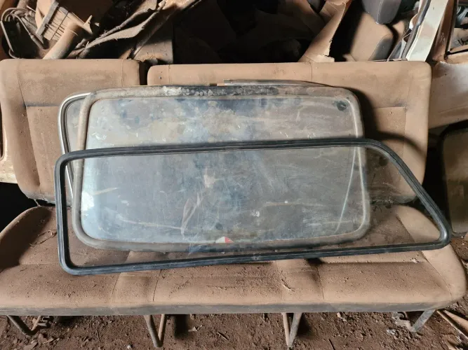 Vidro, lateral e da tampa traseira Volkswagen Variant 76