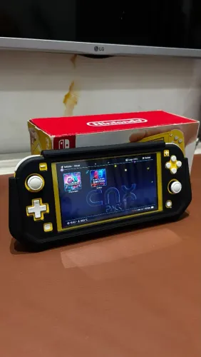 Nintendo Switch lite desbloqueado 160gb