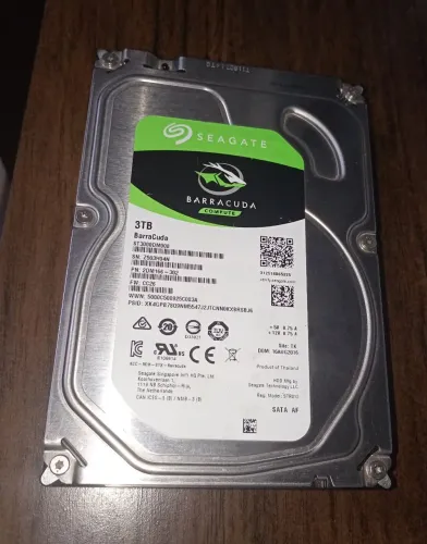 HD 3TB Seagate Barracuda seminovo